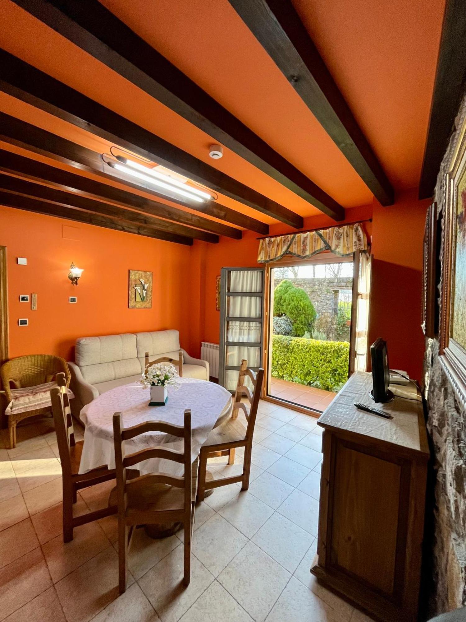 Apartamentos Turisticos Paseo De La Alameda فِيافيثيوسّا المظهر الخارجي الصورة