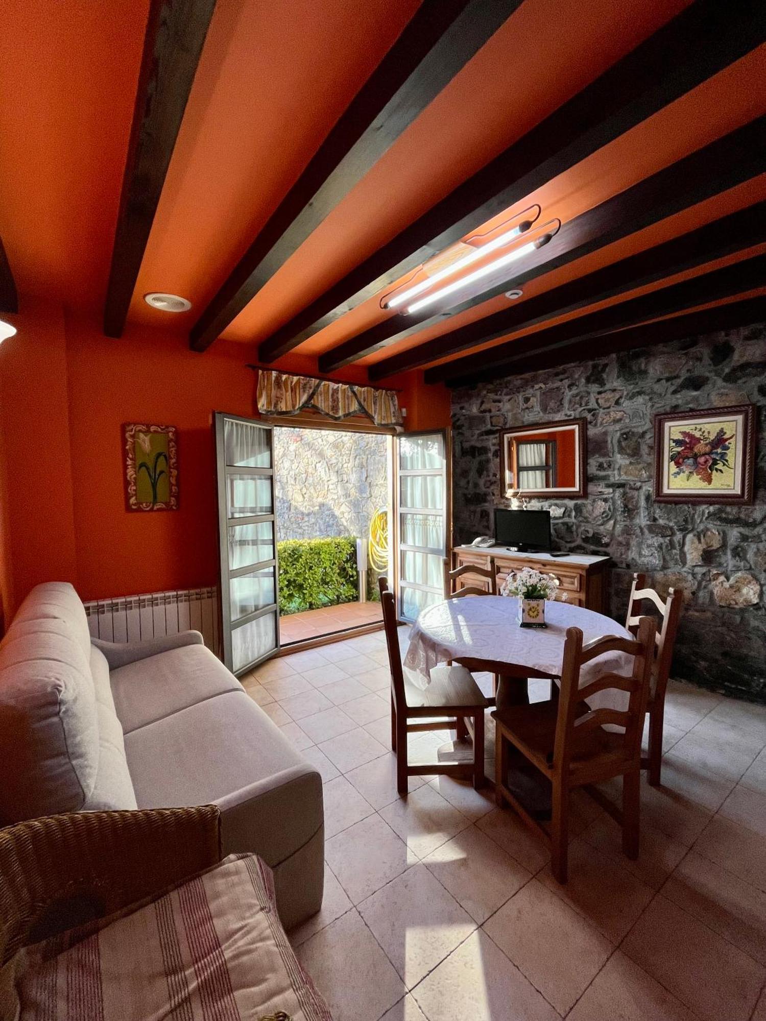 Apartamentos Turisticos Paseo De La Alameda فِيافيثيوسّا المظهر الخارجي الصورة