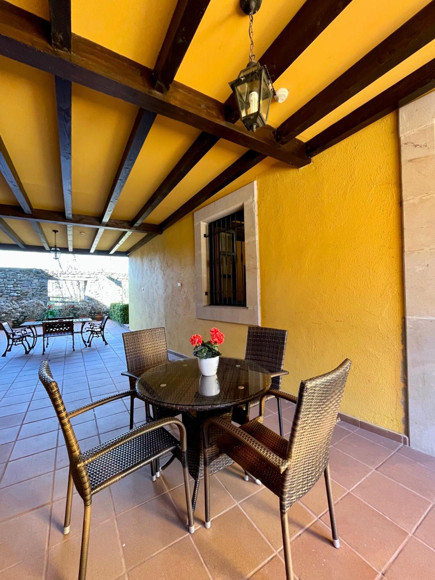 Apartamentos Turisticos Paseo De La Alameda فِيافيثيوسّا المظهر الخارجي الصورة