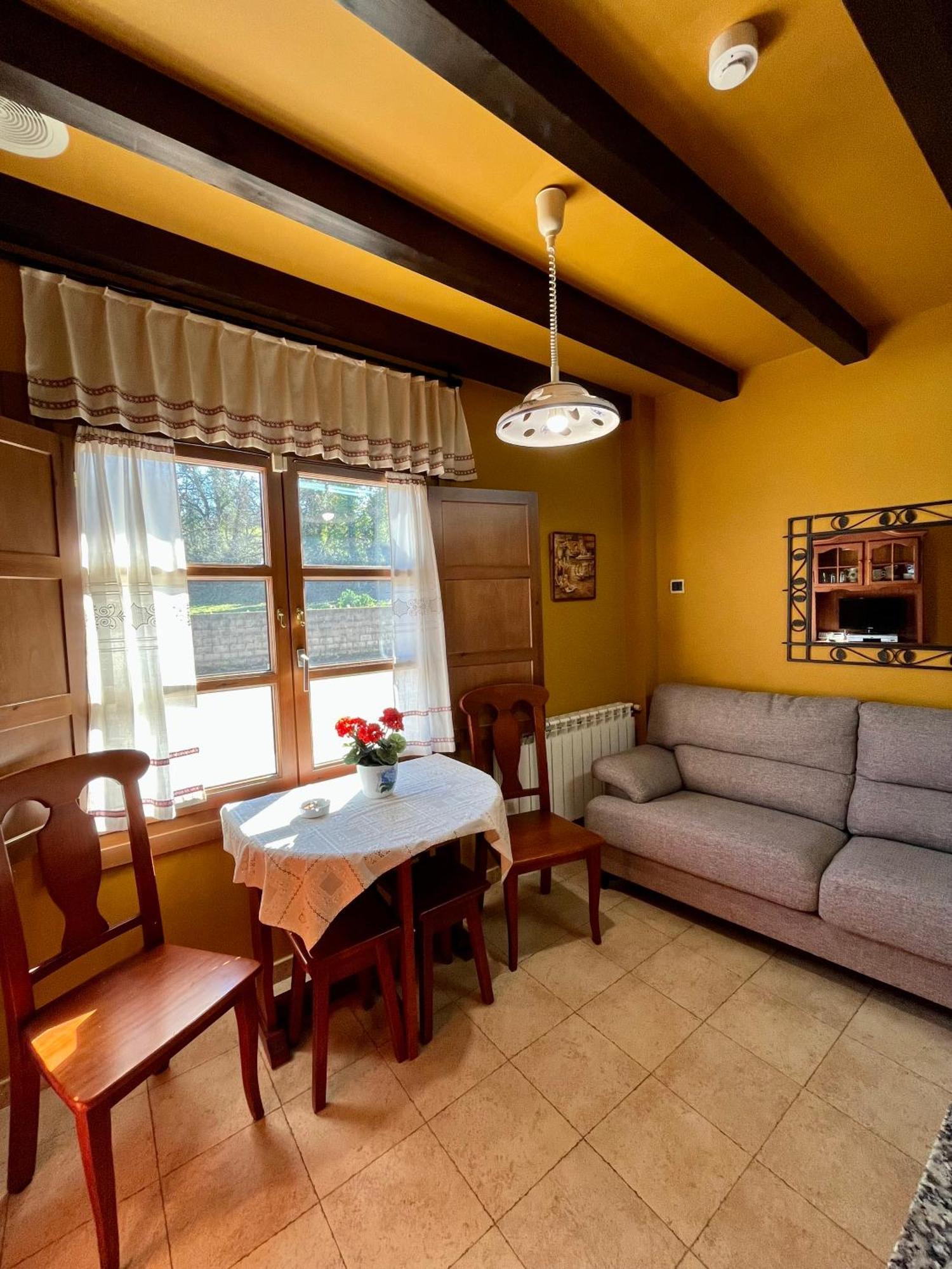 Apartamentos Turisticos Paseo De La Alameda فِيافيثيوسّا المظهر الخارجي الصورة