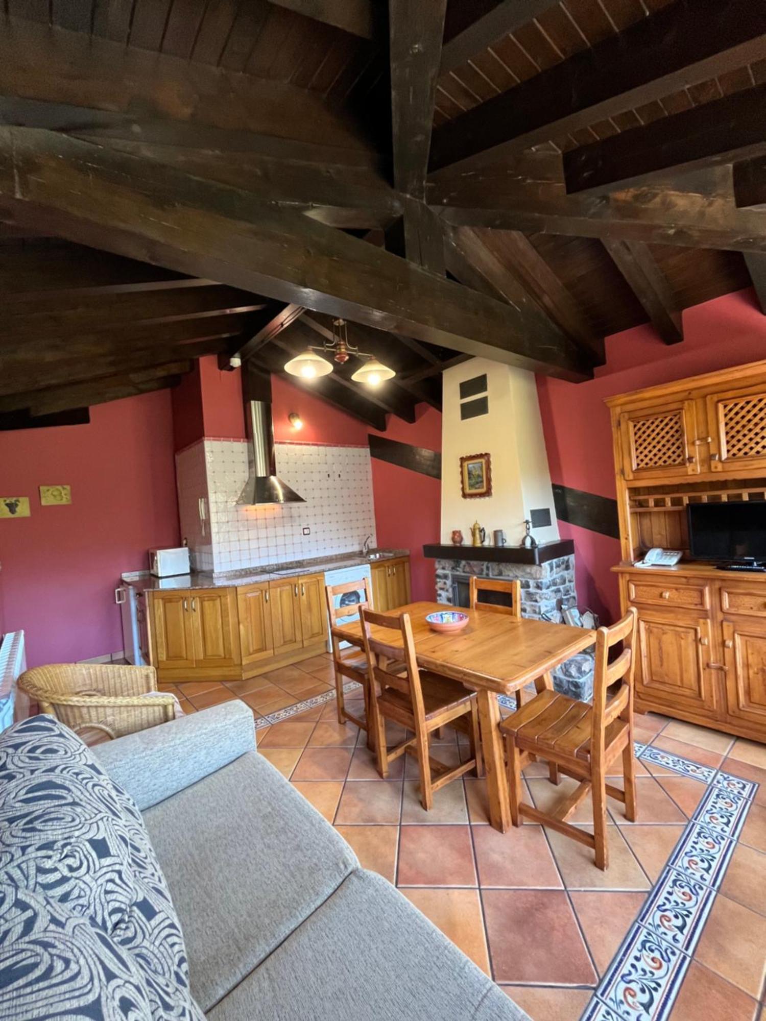 Apartamentos Turisticos Paseo De La Alameda فِيافيثيوسّا المظهر الخارجي الصورة